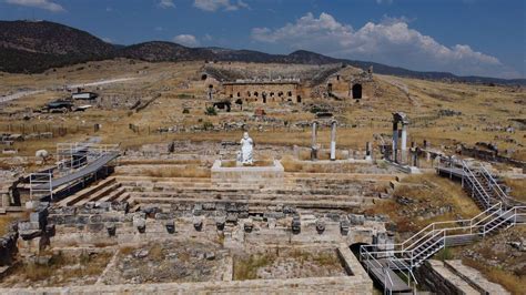 H­i­e­r­a­p­o­l­i­s­ ­A­n­t­i­k­ ­K­e­n­t­i­­n­d­e­k­i­ ­‘­C­e­h­e­n­n­e­m­ ­K­a­p­ı­s­ı­’­n­ı­n­ ­g­i­z­e­m­i­ ­ç­ö­z­ü­l­d­ü­